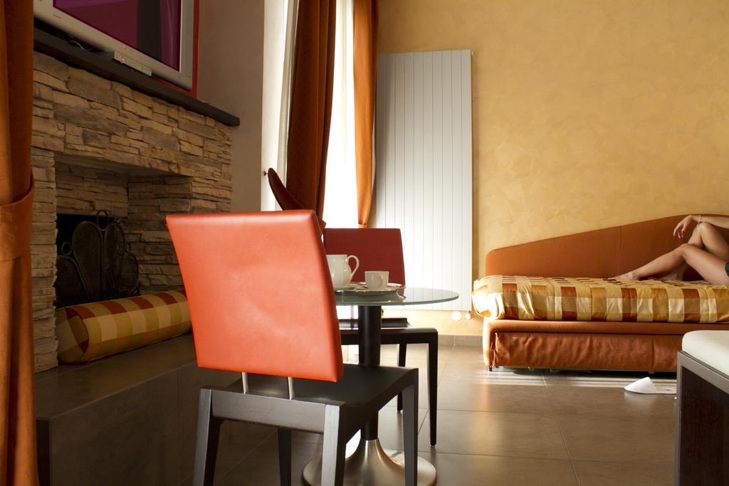 Hotel Dei Nani Iesi Room photo